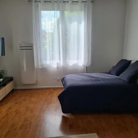 Avec Terrasse Et Place De Parking