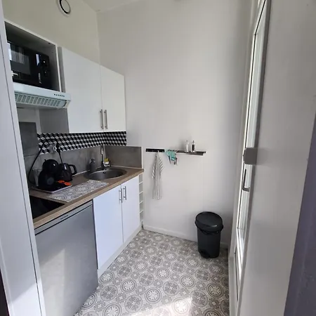 아파트 Avec Terrasse Et Place De Parking *